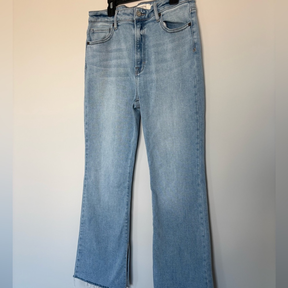 Hidden Light Wash High Rise Jeans Wide Leg Raw Hem Womens Size 10/30 - Picture 2 of 8